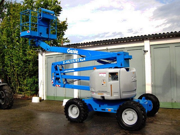 Boom Lift chiều cao làm việc 6m – 24m