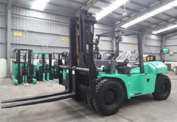 Xe nâng điện 10 tấn